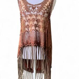 Gimmicks by BKE Boho Crochet Fringe Top – Map Print Back, Lace Front, Size M